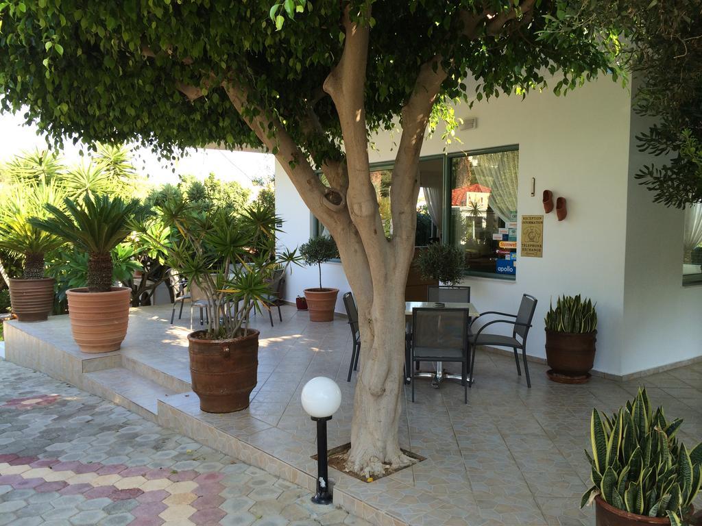 Nikolas Villas Appartments Hersonissos  Bagian luar foto
